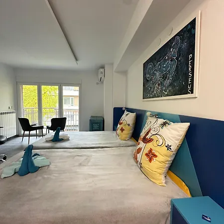 бутик ресторант брасери и релакс зона сажитариус 4* كيوستينديل