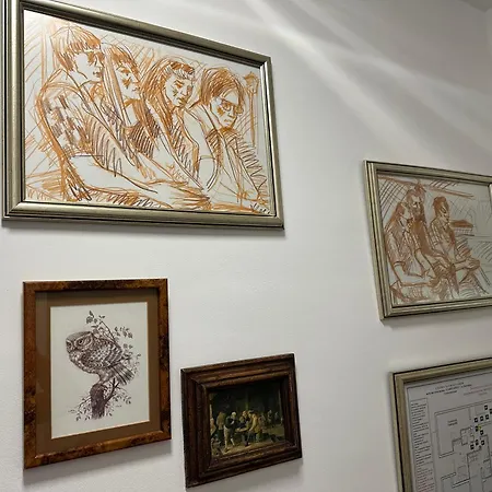 بيت ضيافة бутик ресторант брасери и релакс зона сажитариус كيوستينديل