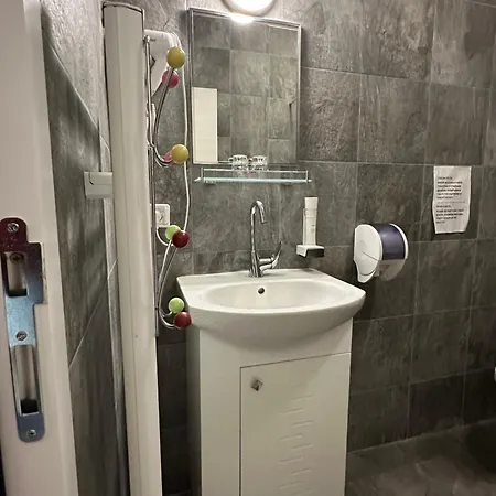 бутик ресторант брасери и релакс зона сажитариус Vendégház