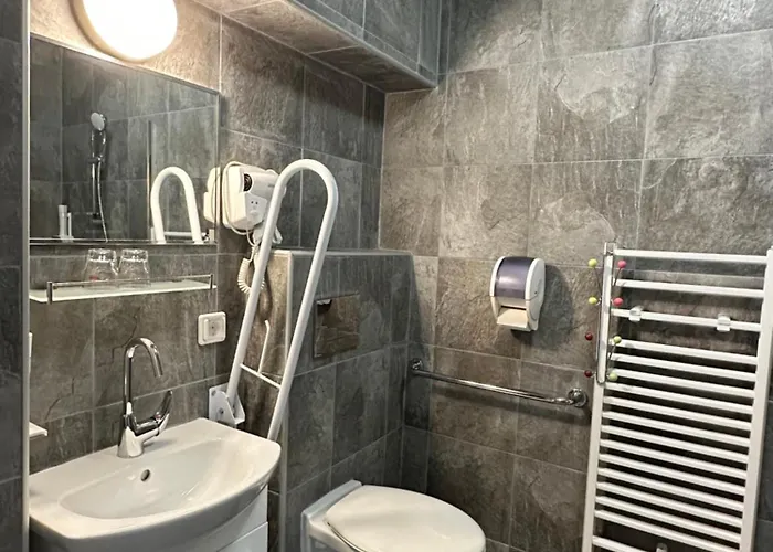 бутик ресторант брасери и релакс зона сажитариус 4* Kiustendił